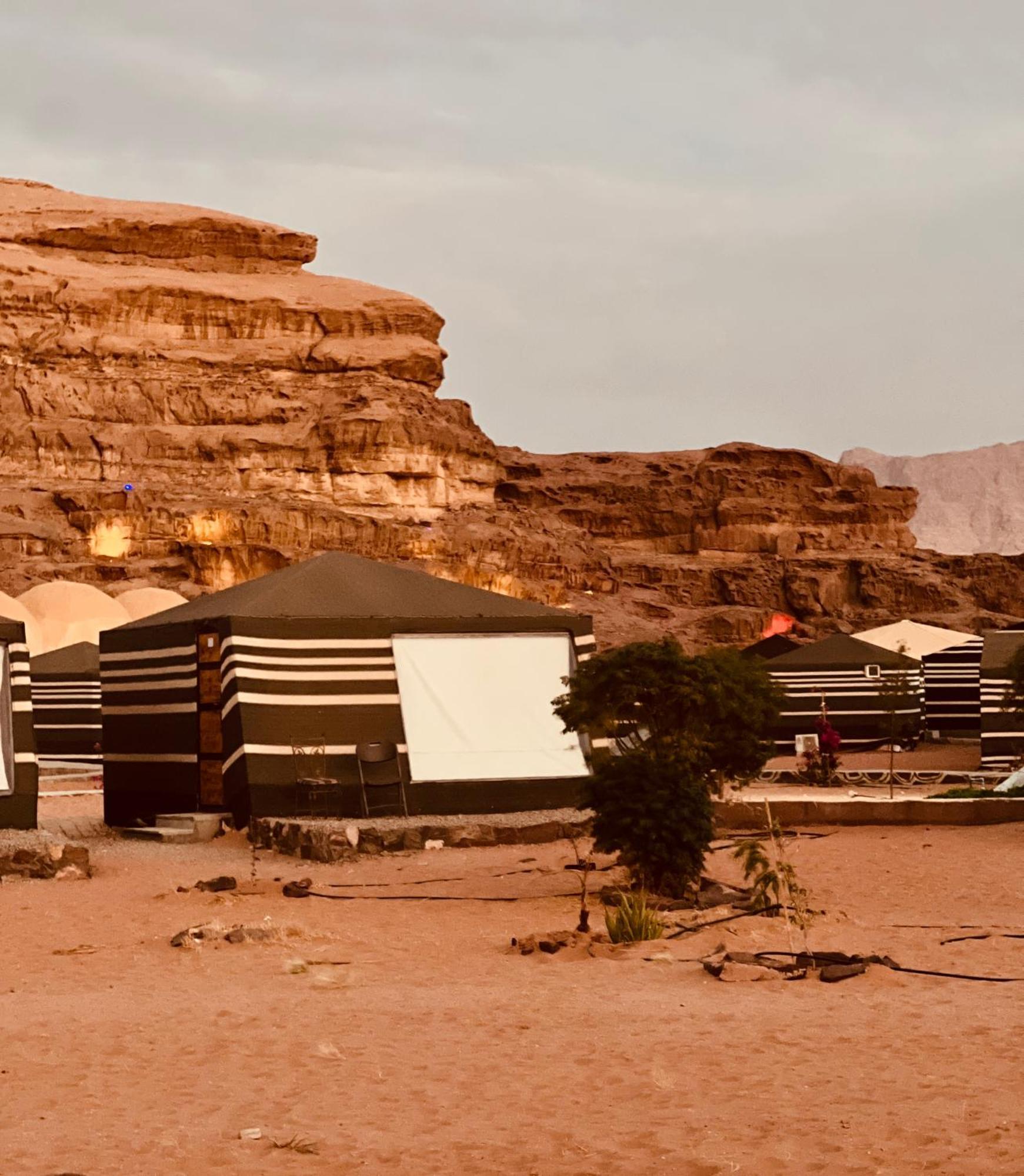 Revan Rum Luxury Camp Wadi Rum Exterior photo